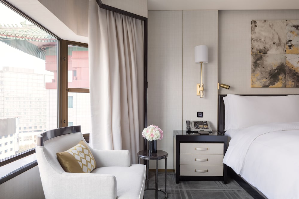 Grand Premier Suite, 1 King Bed - Photo 7