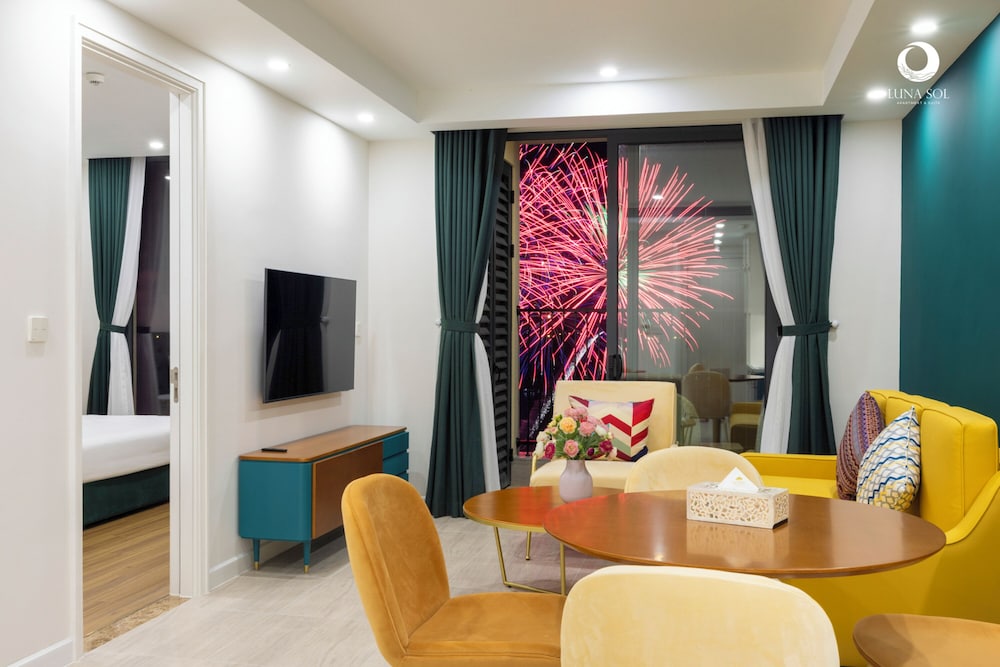 Premier Apartment, 2 Bedrooms, Balcony, Ocean View