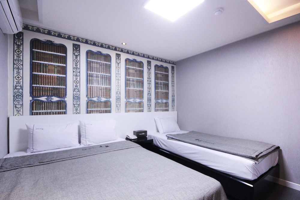 Twin Room (B) photo 1