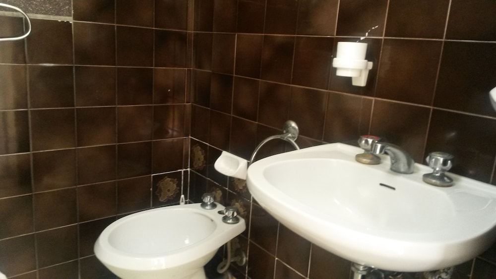 Double or Twin Room photo 3