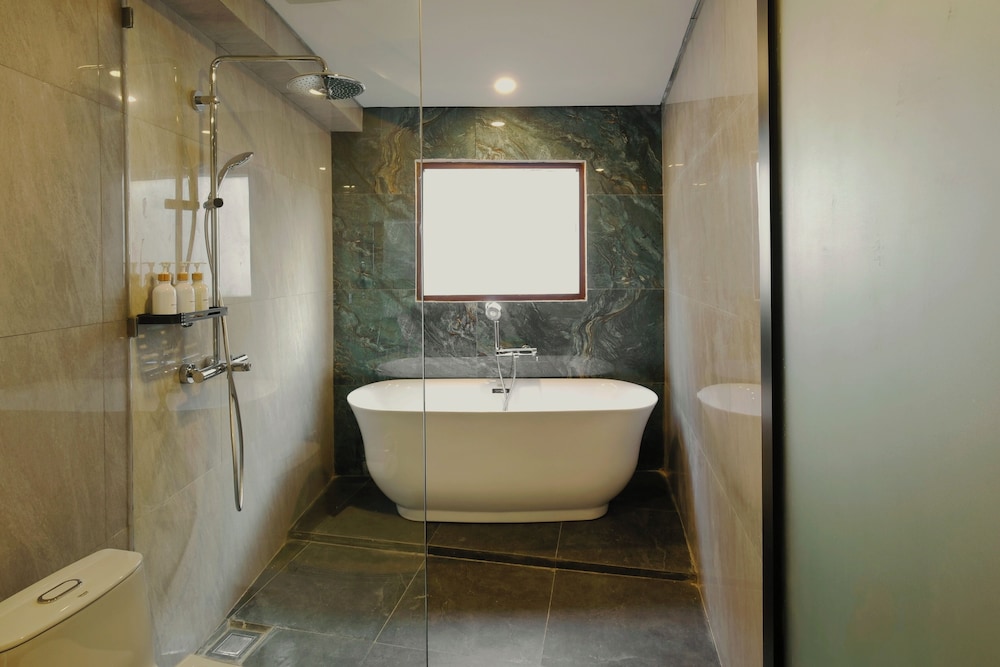 Luxury Villa - Photo 27