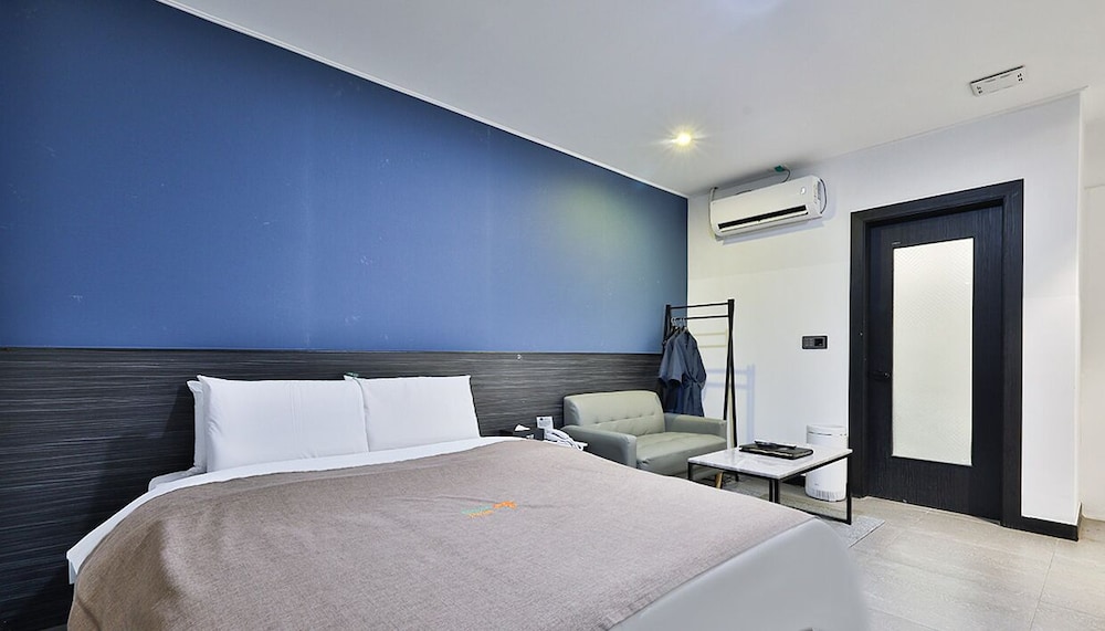 Standard Room - Photo 2