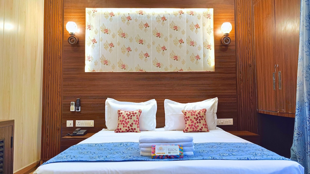 Premium Room, Balcony - Photo 4
