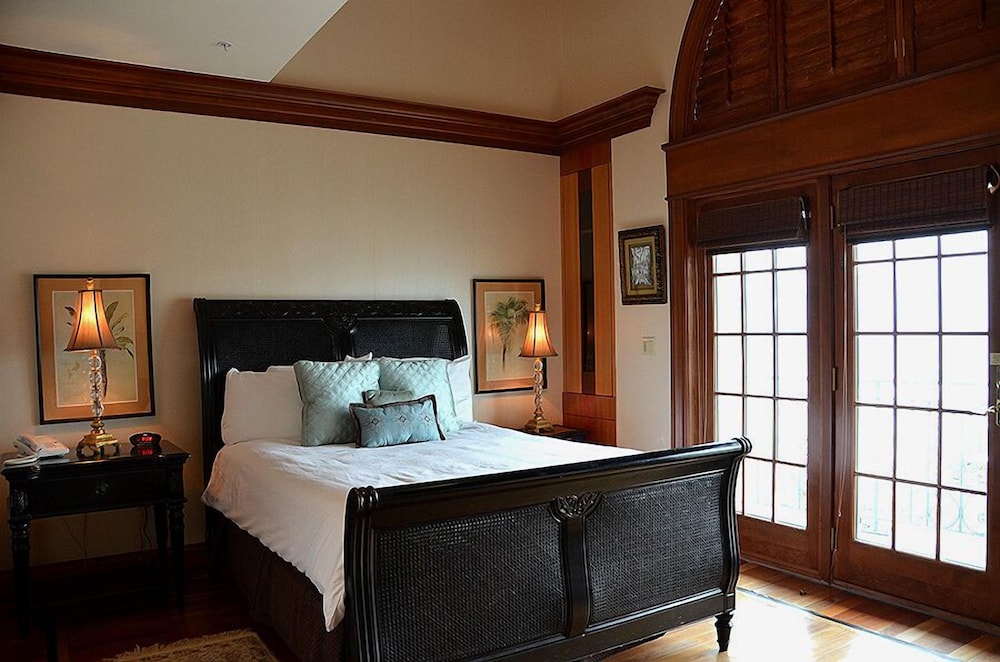 South View Penthouse