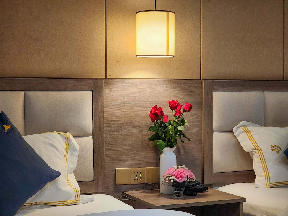 Deluxe Twin Room, Multiple Beds, Non Smoking, Private Bathroom - Photo 6