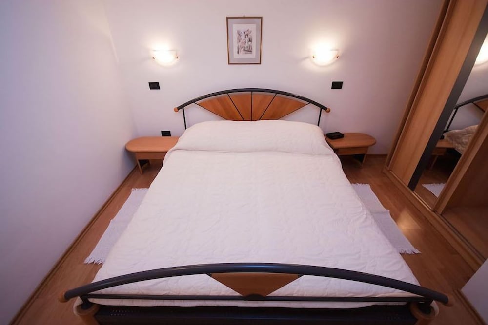 Family Apartment, 2 Bedrooms, Kitchen, Garden Area photo 2