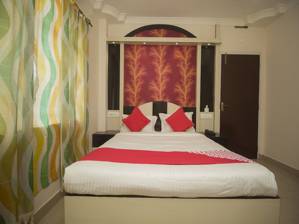 Suite, 1 Queen Bed photo 2