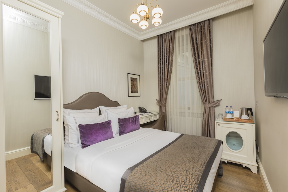 Deluxe Room, 1 King Bed