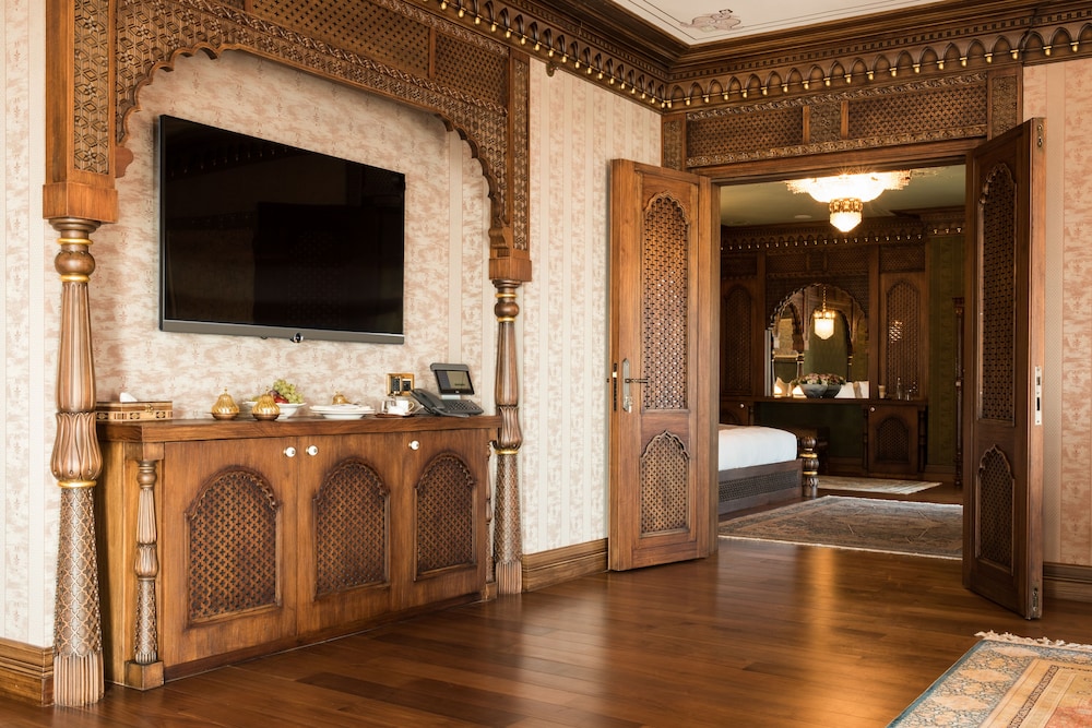 Sultan Suite thumbnail 5