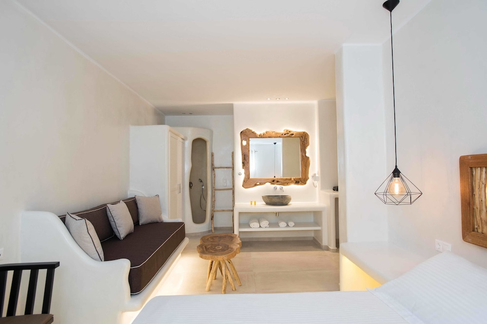 Superior Suite, Jetted Tub in Balcony