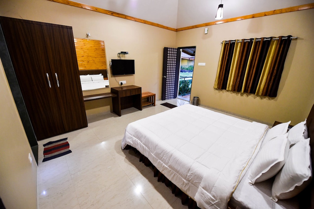 Deluxe Room, 1 Double Bed photo 3