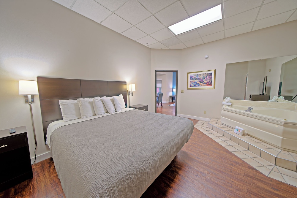 Suite, 1 Bedroom, Jetted Tub photo 1