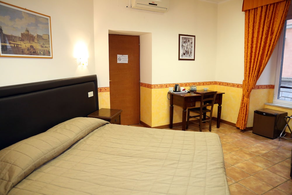 Superior Double Room, Non Smoking, City View