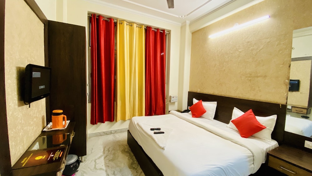 Deluxe Double Room A/C - Photo 23