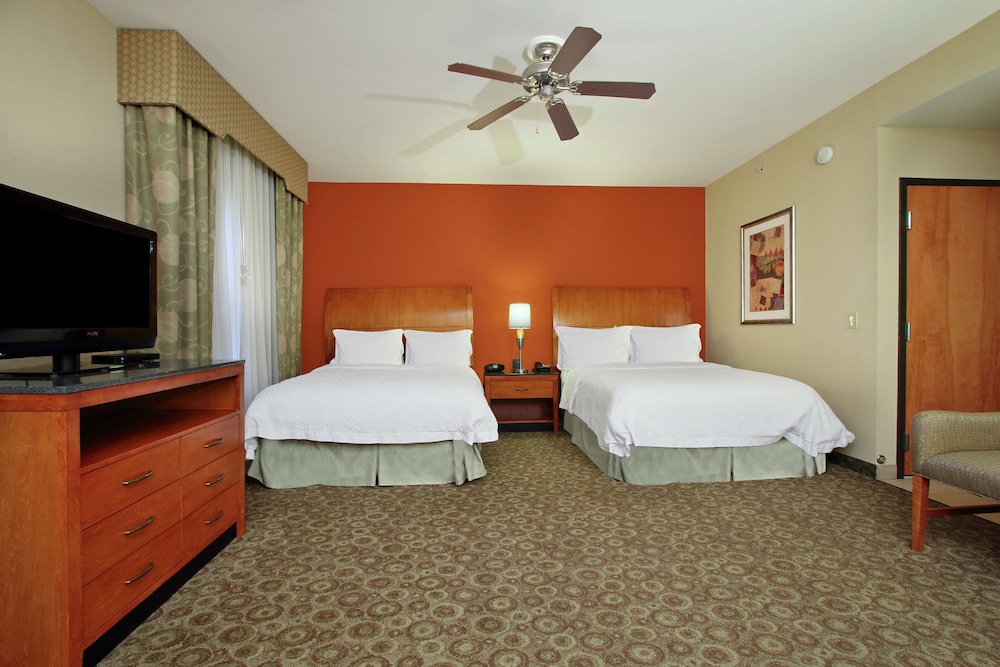 Suite, 2 Queen Beds, Accessible, Non Smoking photo 2