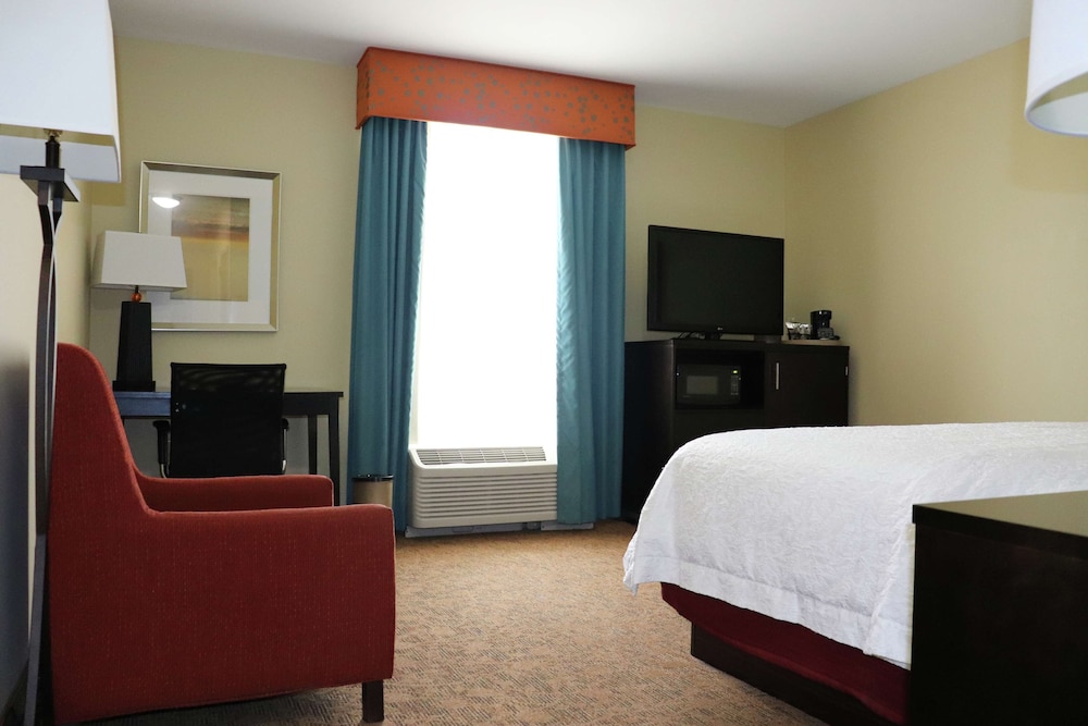 King Room with Sofa Bed - Non-Smoking