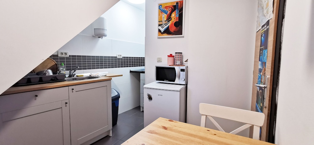Apartment, 1 Bedroom, Non Smoking, Private Bathroom - Photo 11