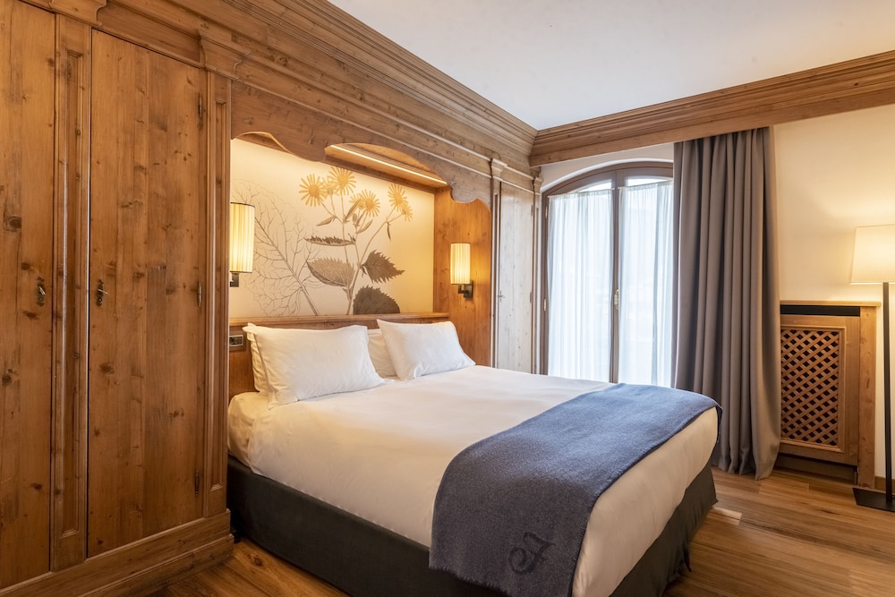 Superior Room (with SPA access)