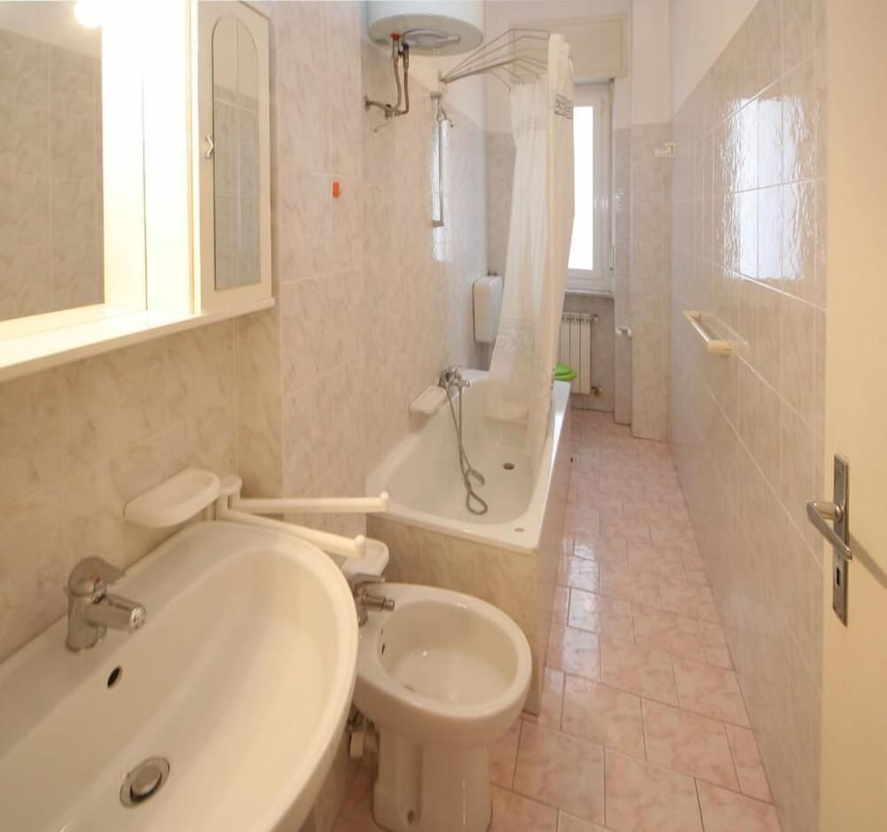 Apartment (2 Bedrooms) photo 3