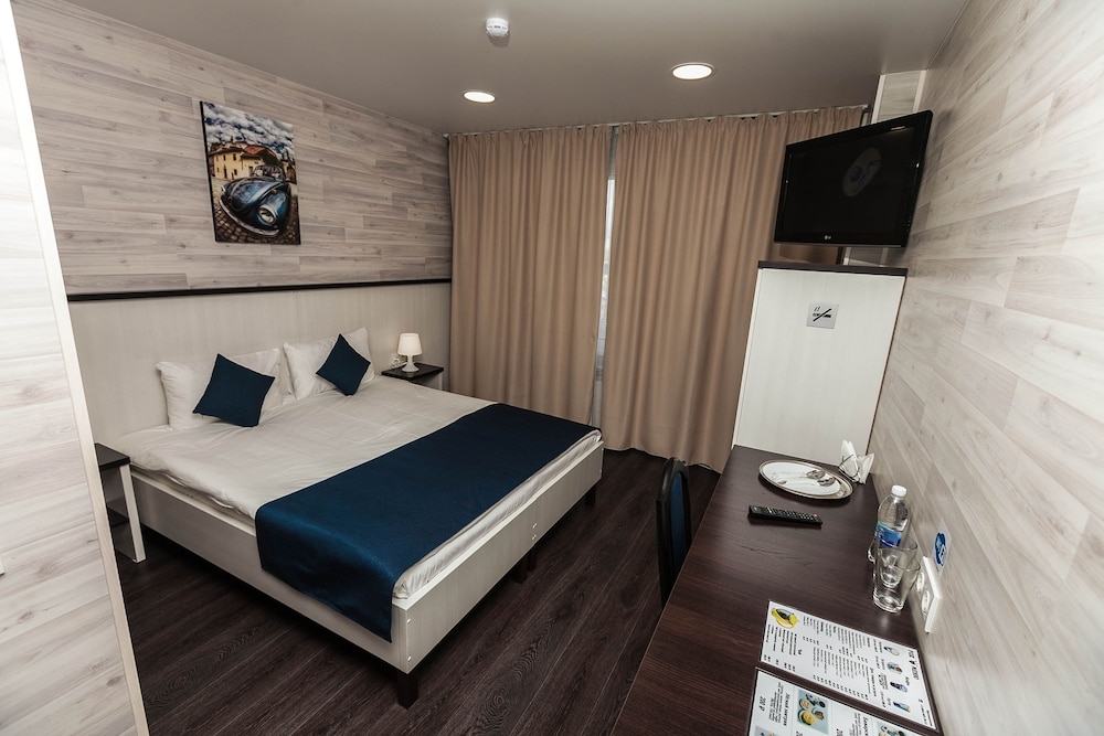 Standard Double or Twin Room, Balcony