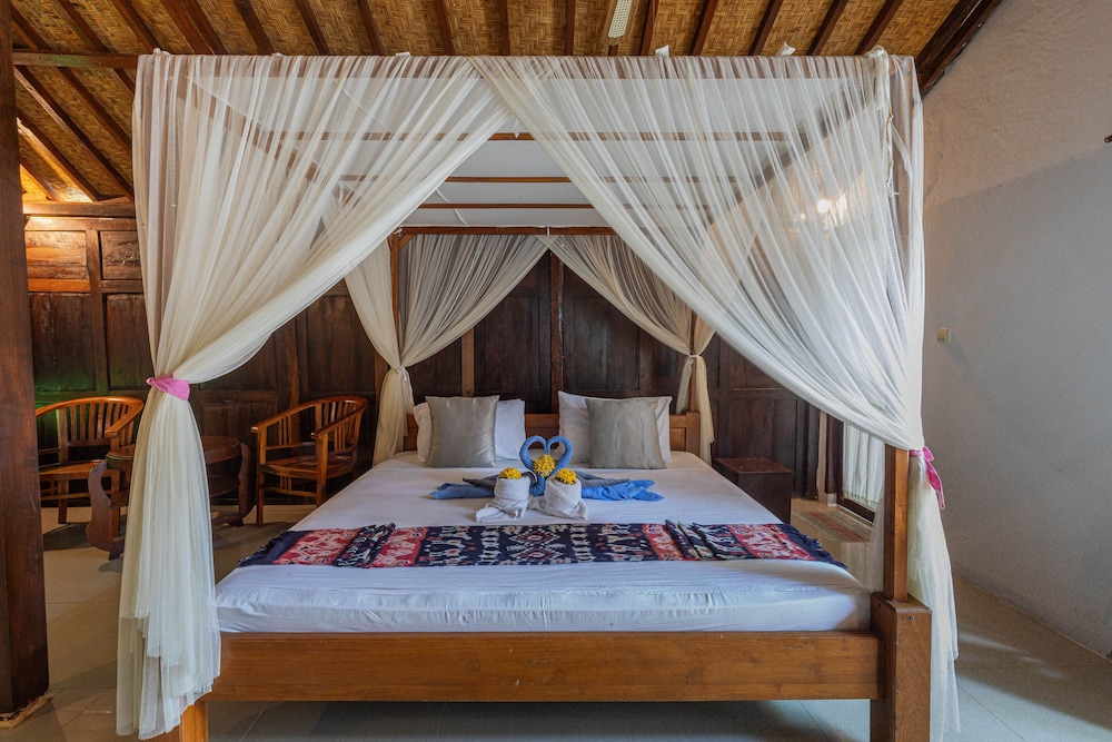 Suite Room - Photo 14