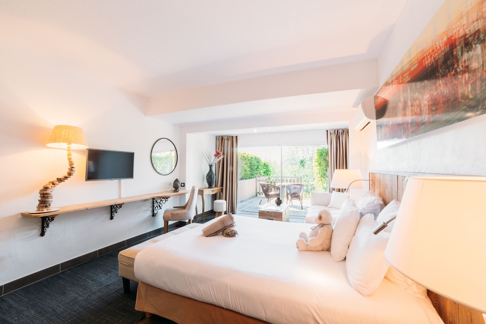 Superior Double Room - Photo 3