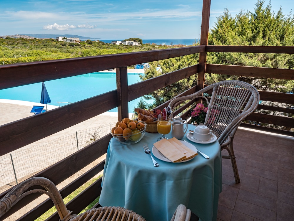Standard Double or Twin Room, Sea View - Photo 4