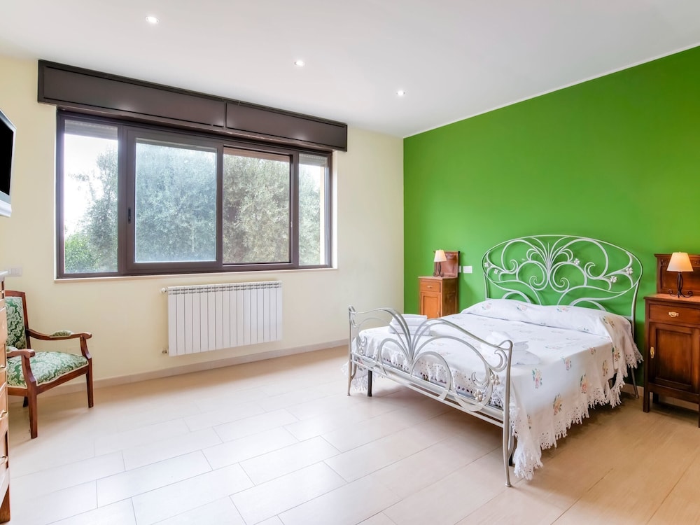 Villa photo 3