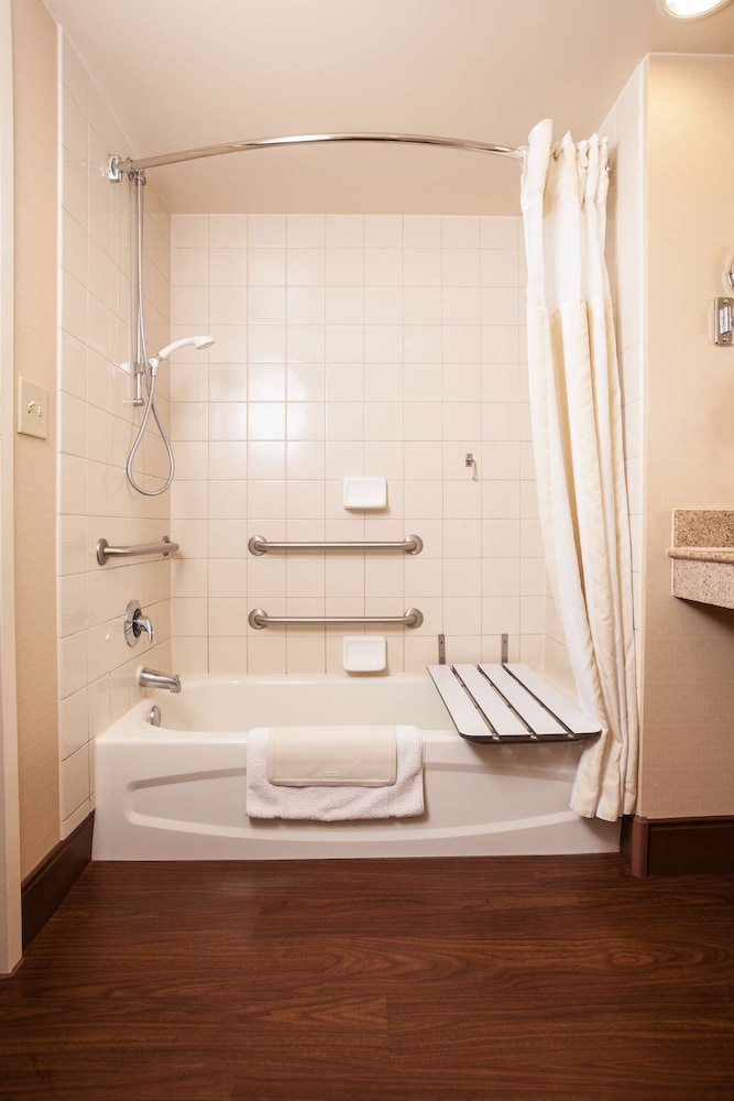 Room - Photo 7