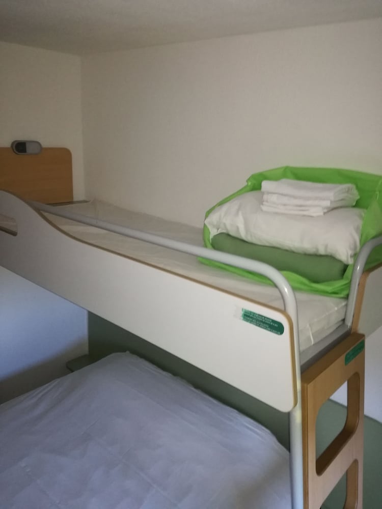 Triple Room, Multiple Beds photo 2