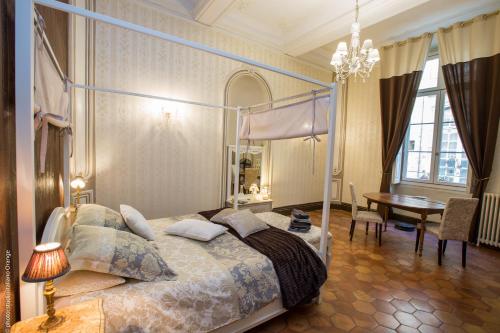Deluxe Double Room - La Bourgeoise