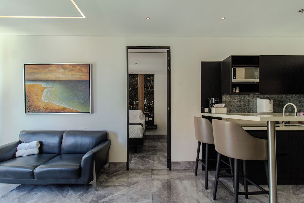 2-Bedroom apartment with hot tub on the balcony - Photo 6