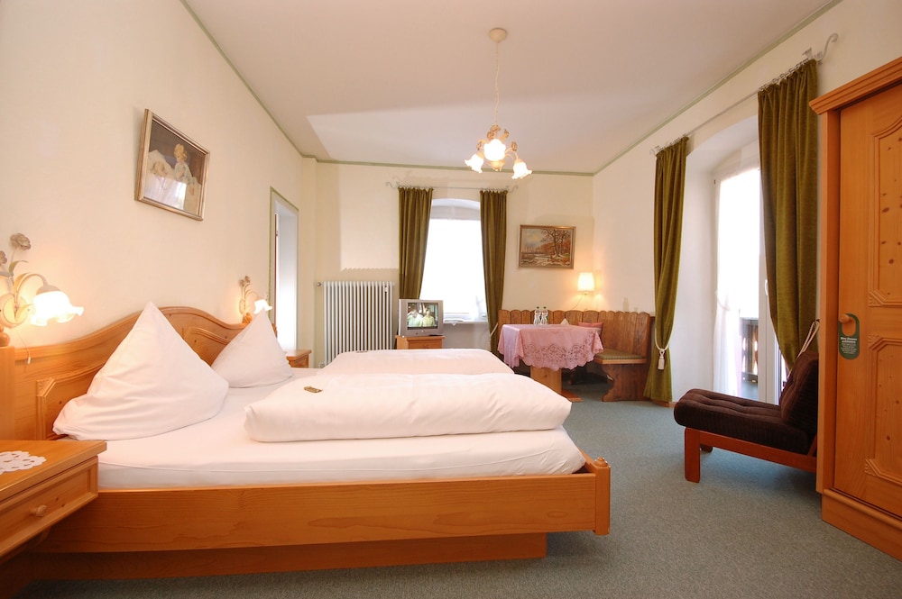 Double Room, Balcony - Photo 3