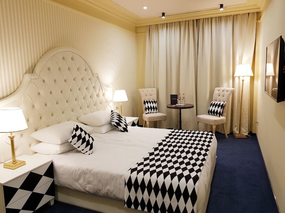 Standard Double or Twin Room photo 2
