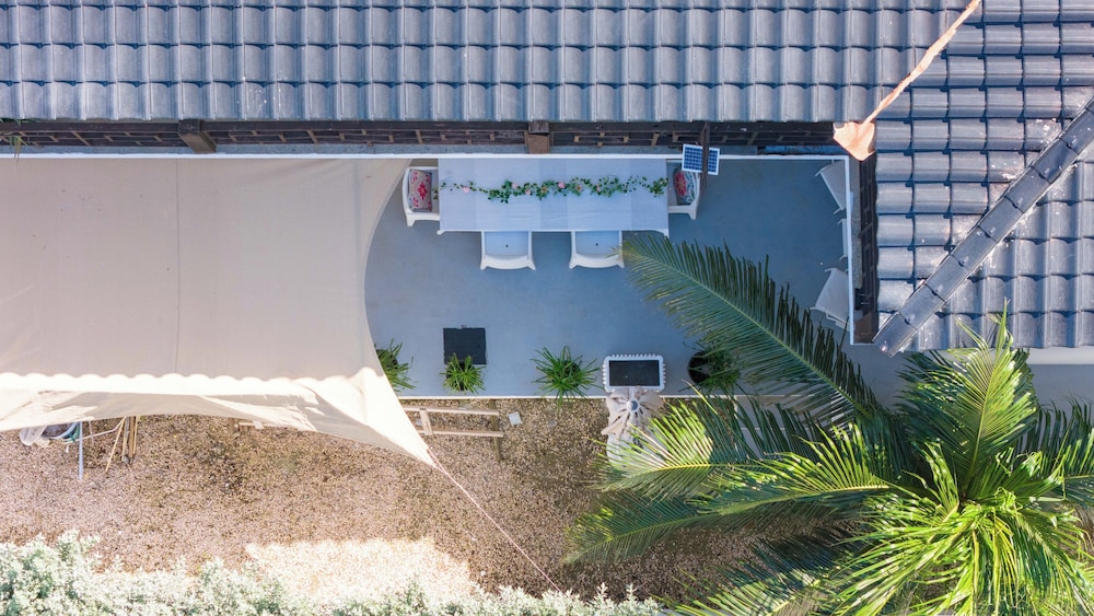 Deluxe Apartment, 2 Bedrooms, Garden View photo 3