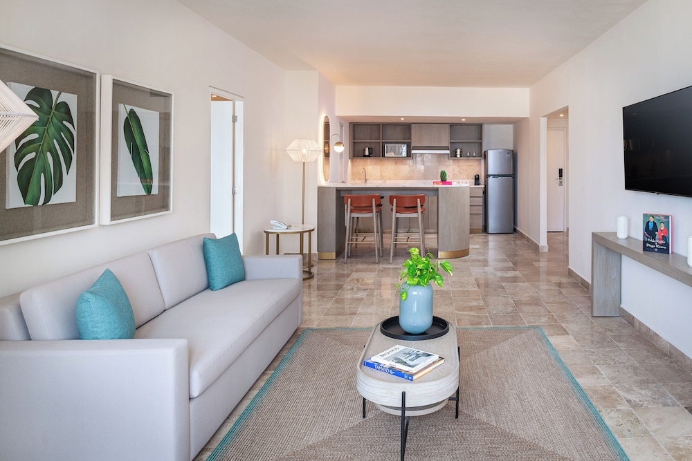 The Level, Suite, Ocean View
