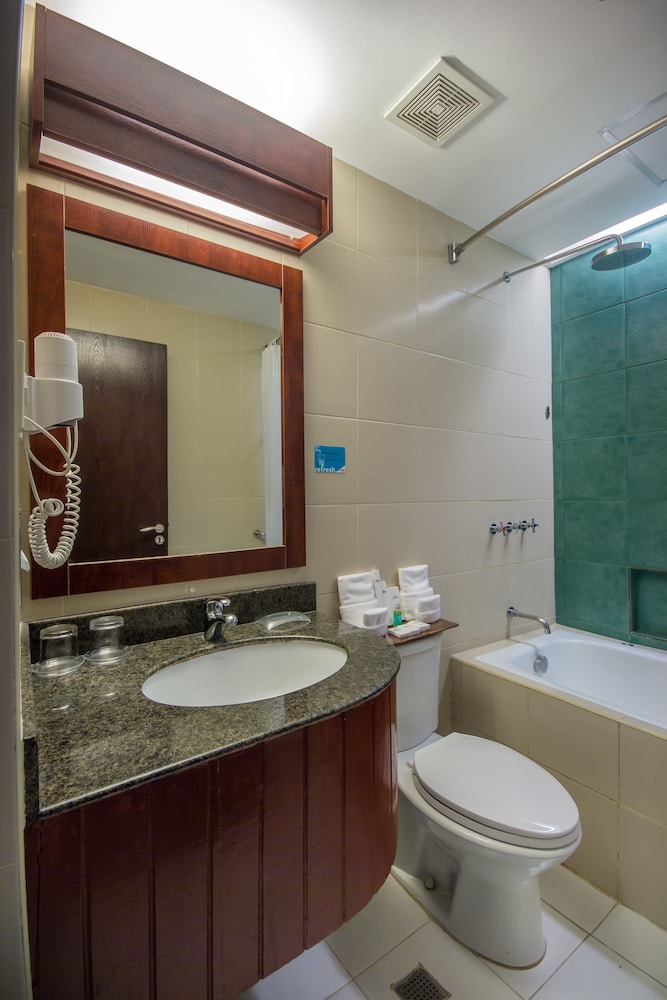 Family Suite, Multiple Beds, Non Smoking - Photo 2