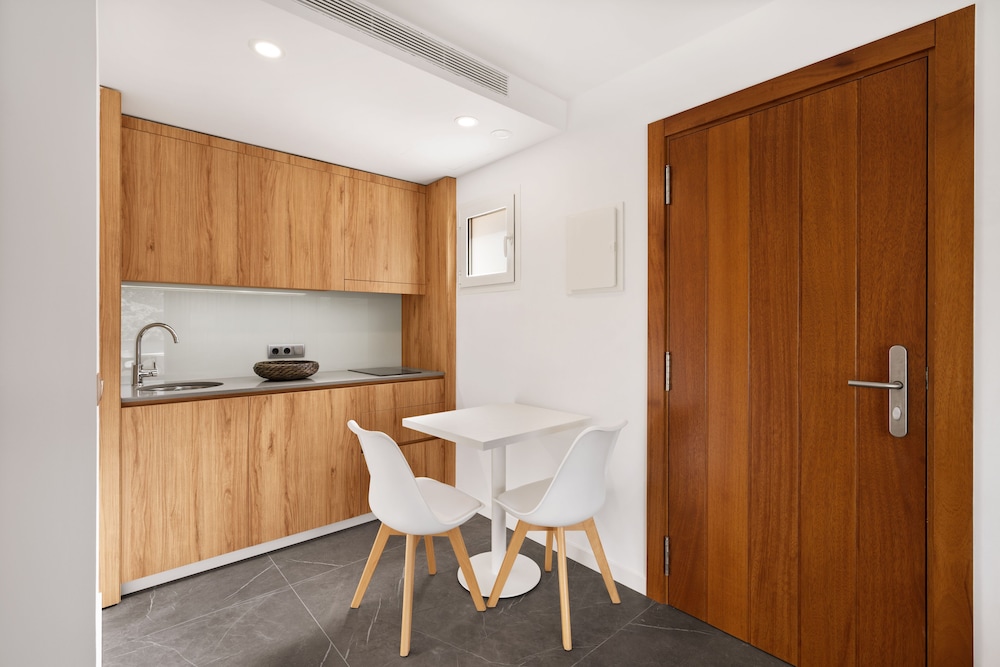 Suite Llaüt with Spa Acess photo 3