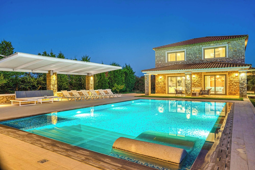 Villa (3 Bedrooms)