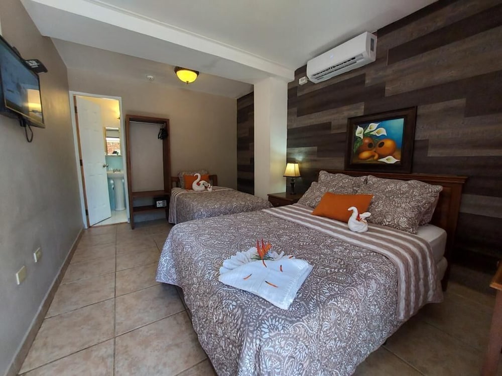 Standard Double Room photo 2