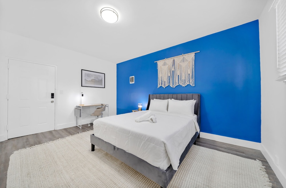Apartment photo 2