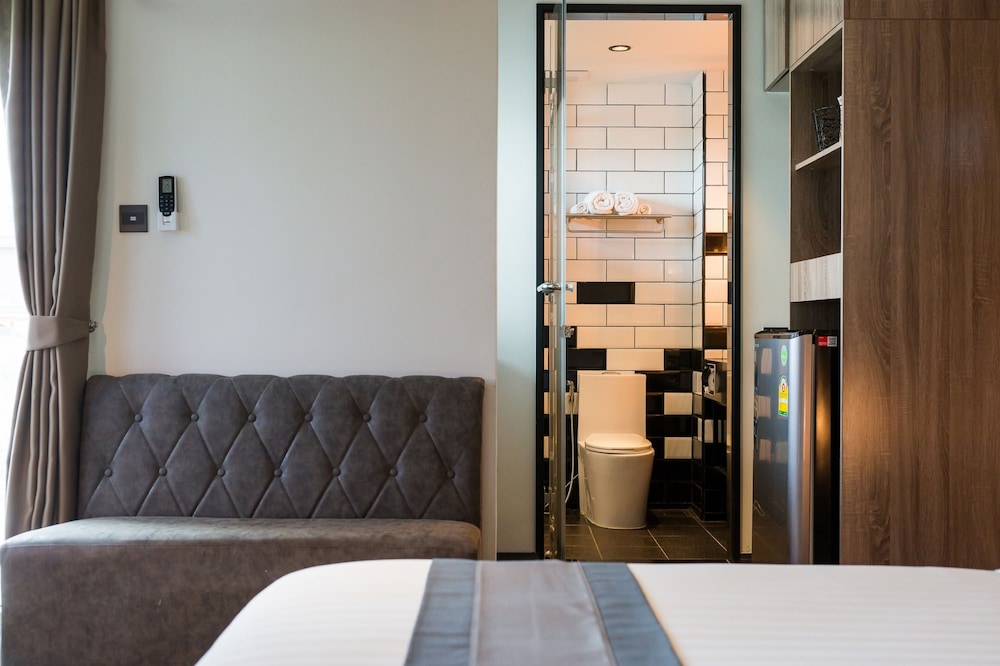 Deluxe Double Room, 1 Double Bed, Balcony photo 1