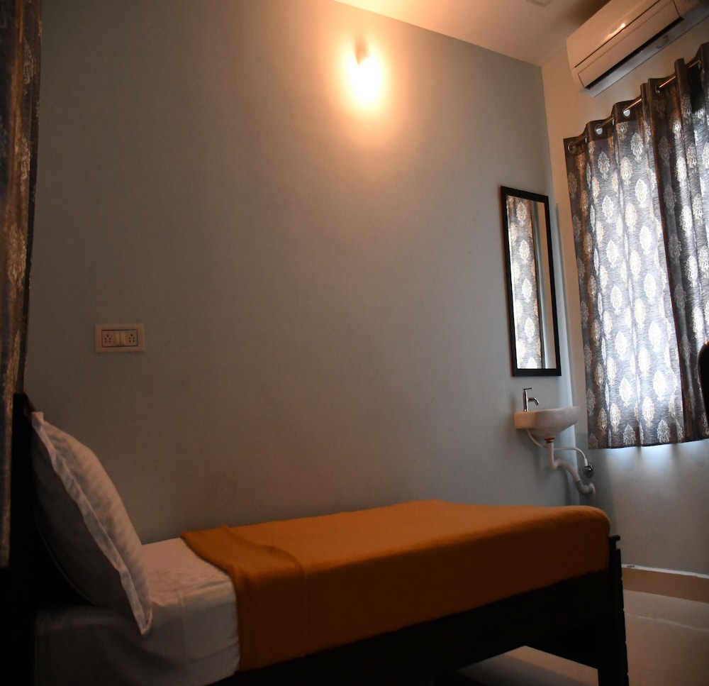 Executive Room - Photo 4