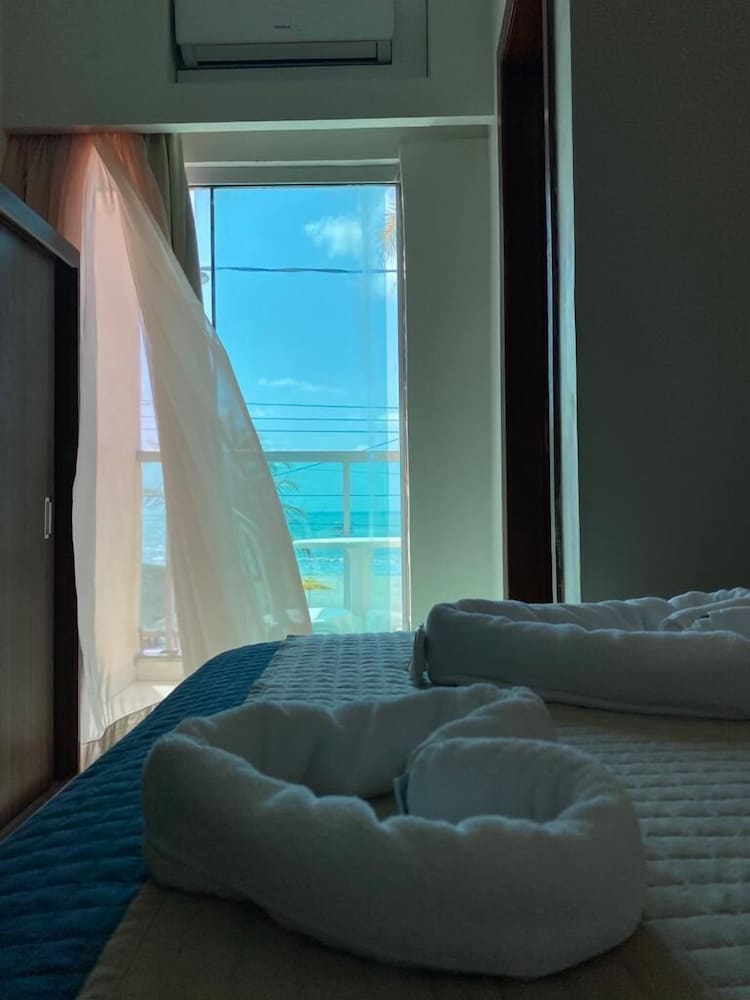 SUITE CASAL VARANDA FRENTE MAR