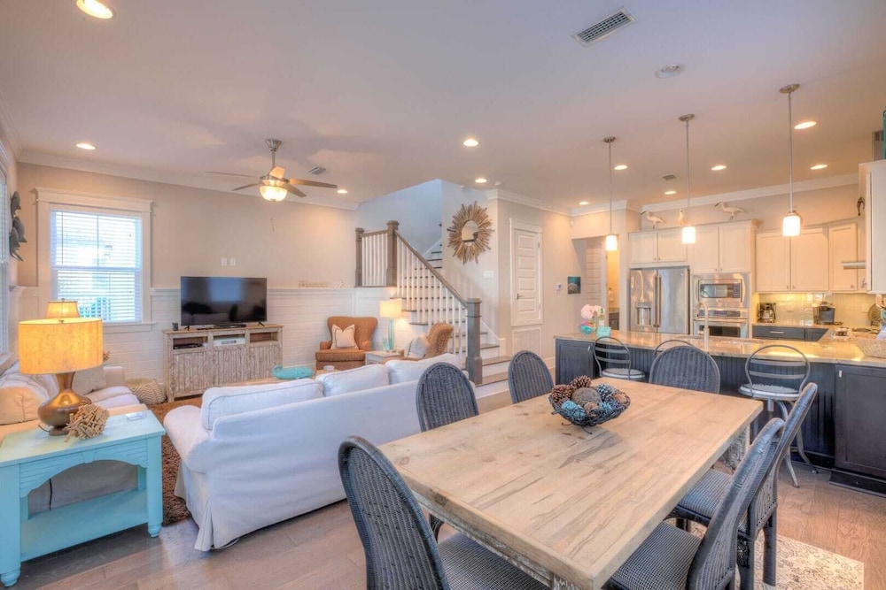 House (4 Bedrooms)