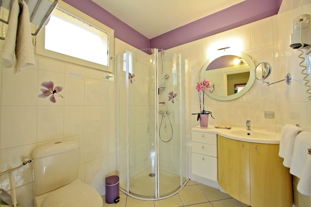 Double Room Single Use photo 3