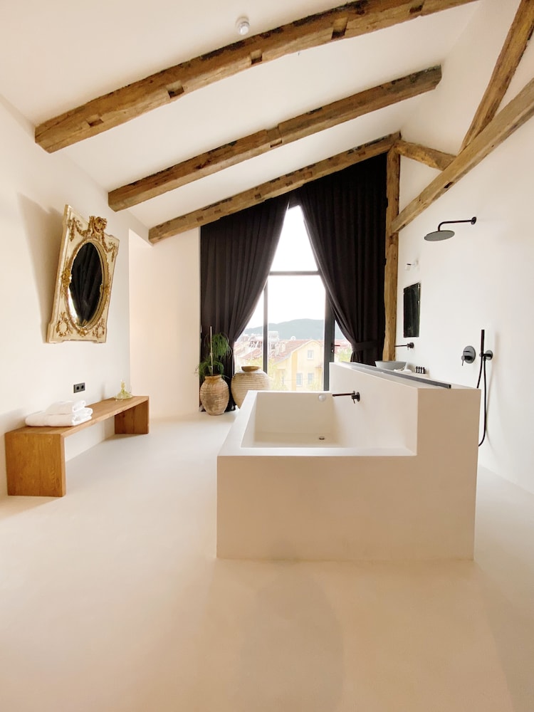 Exclusive Room, 1 King Bed
