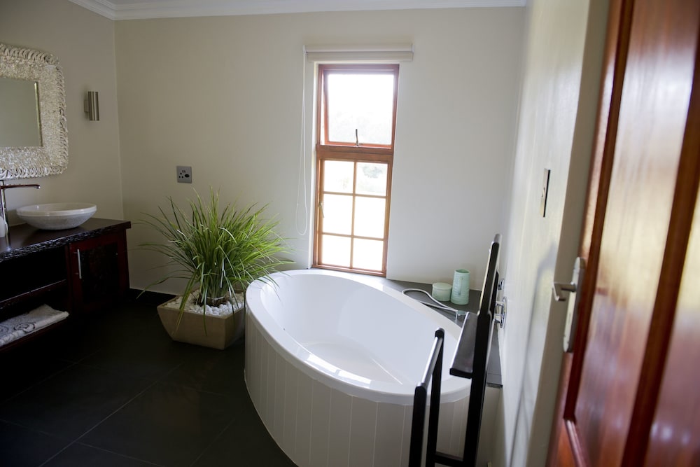 Superior Double or Twin Room - Photo 8