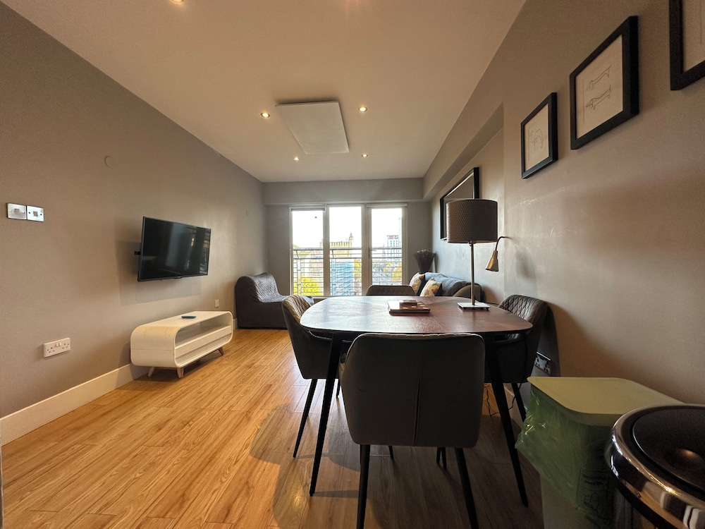 Deluxe Apartment, Balcony, City View