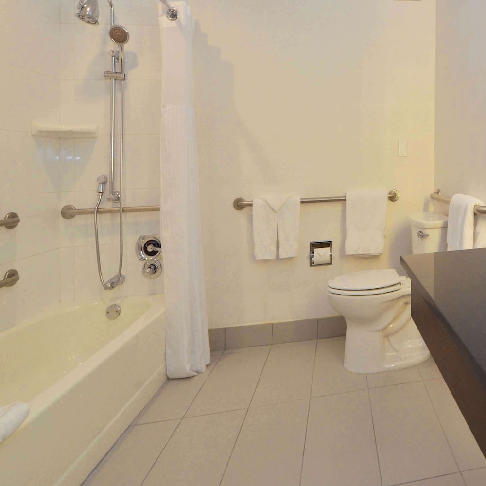 Room, 2 Double Beds, Tower (Hearing Accessible) - Photo 6